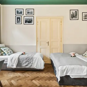 Apartment Apts In Old Town By Michal&friends, Prague
